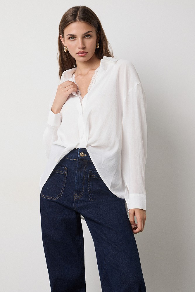 Crepe shirt with a lace top