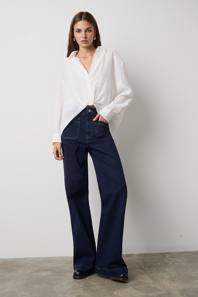 Crepe shirt with a lace top