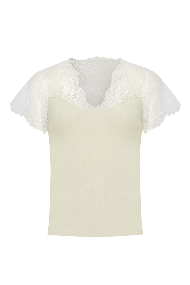 V-neck blouse with lace