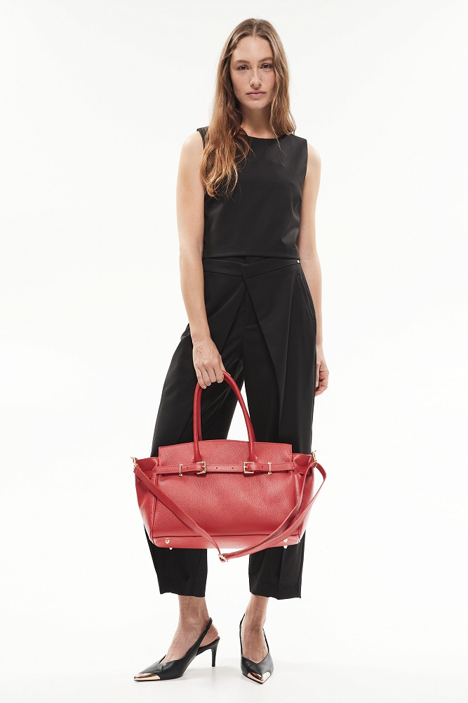 Sleeveless cropped top