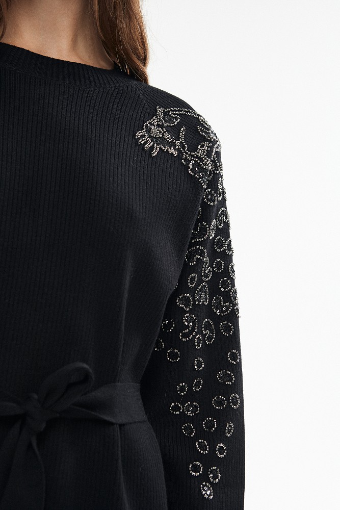 Mini knitted dress with embroidered sleeve details