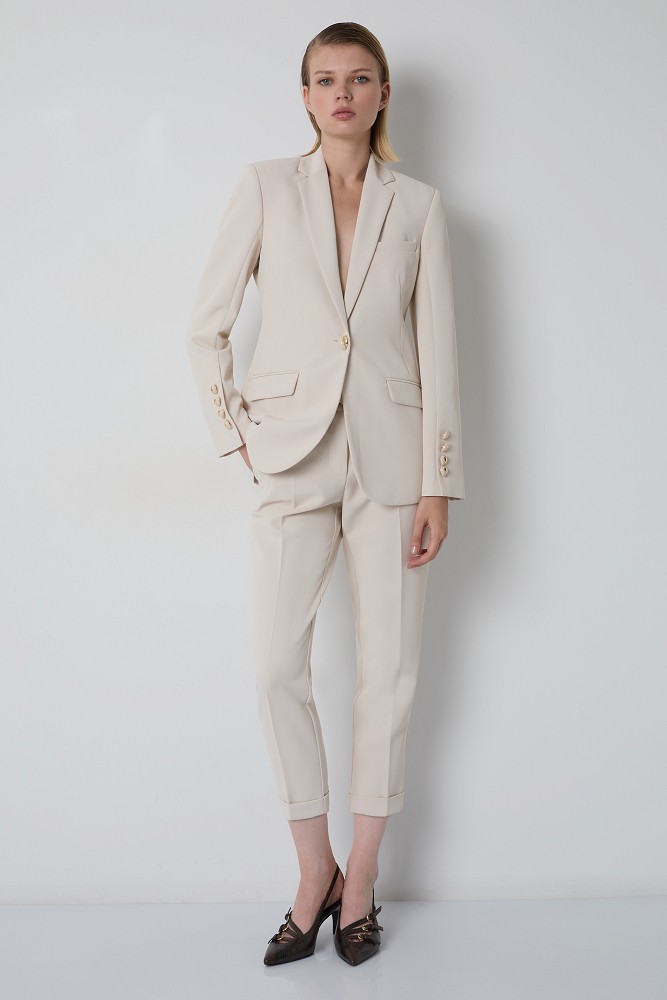Pantaloni crop stil țigaretă