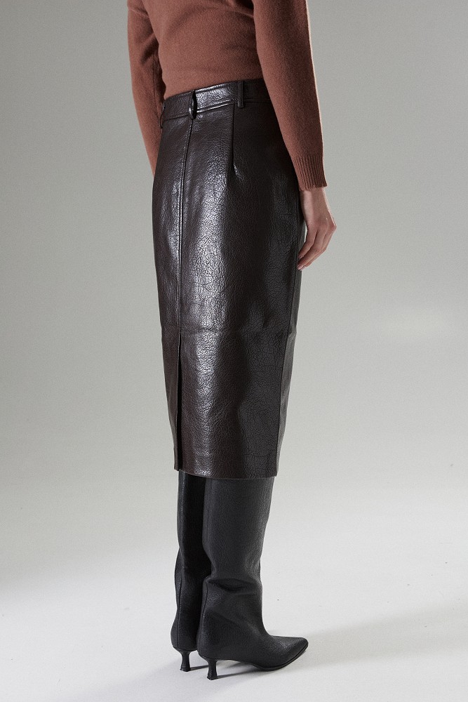 Falda midi efecto piel