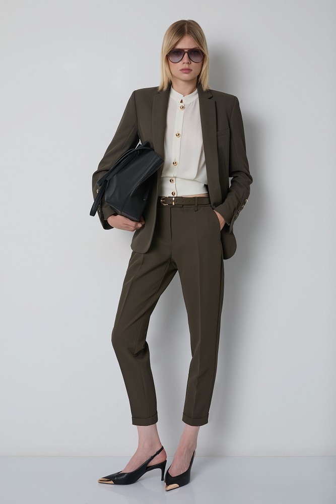 Basic crepe blazer