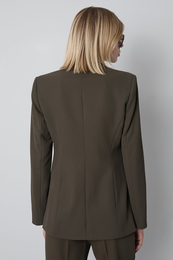 Basic crepe blazer
