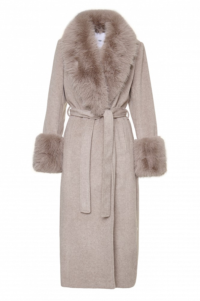 Long coat with fur details