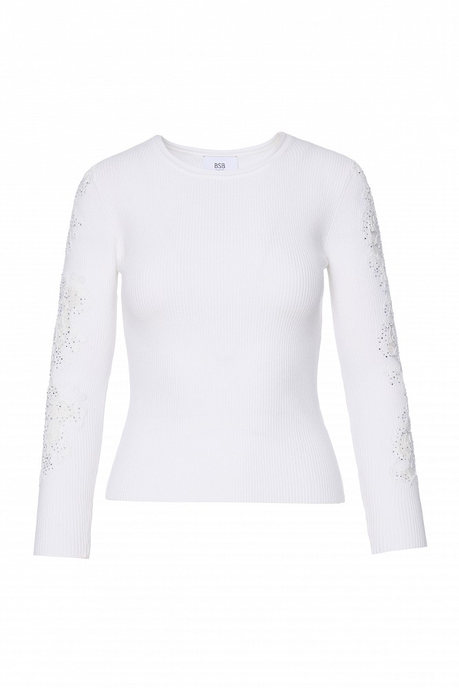 Knitted blouse with rhinestones and lace sleeves