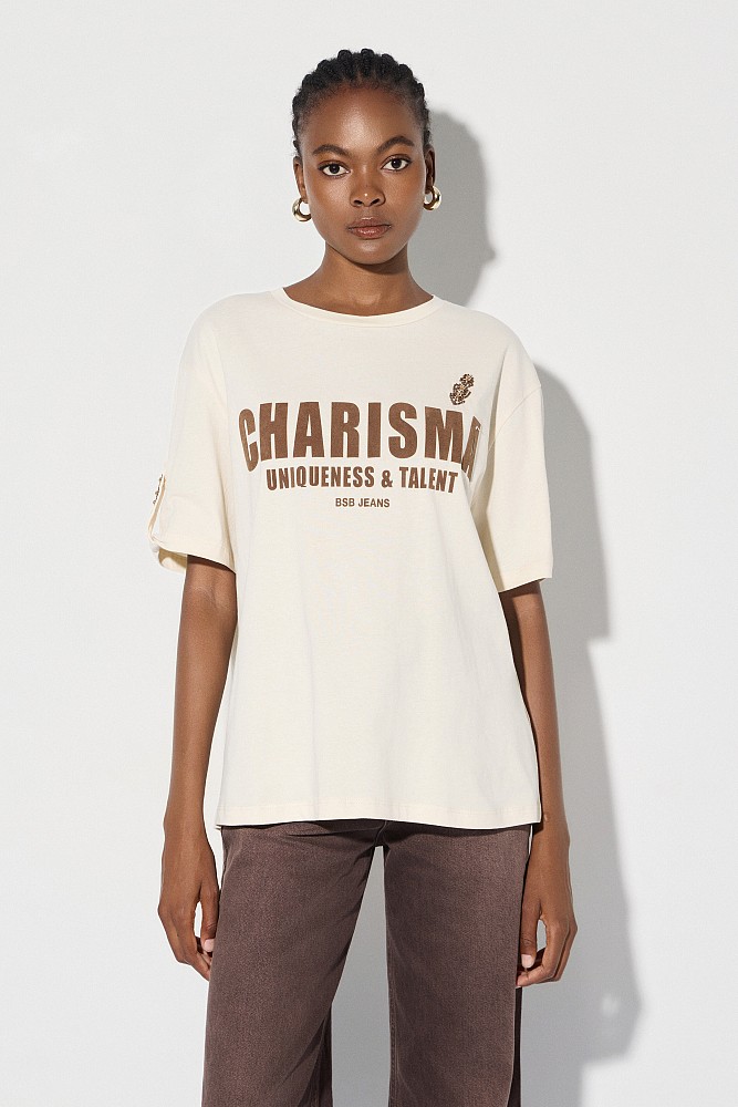 Printed T-shirt with decorative details