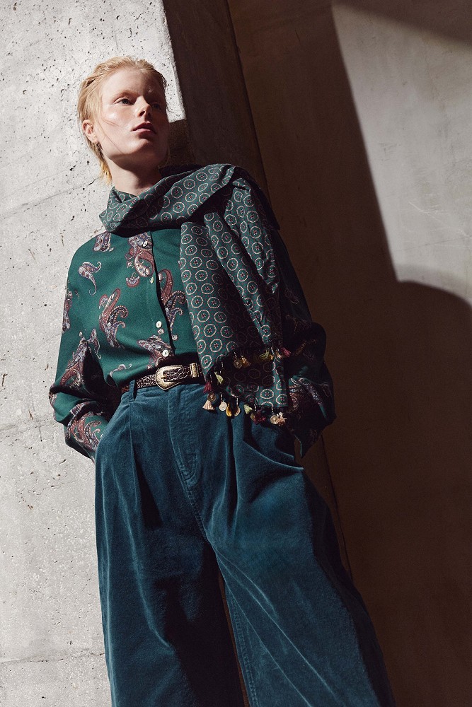 Printed shirt with scarf