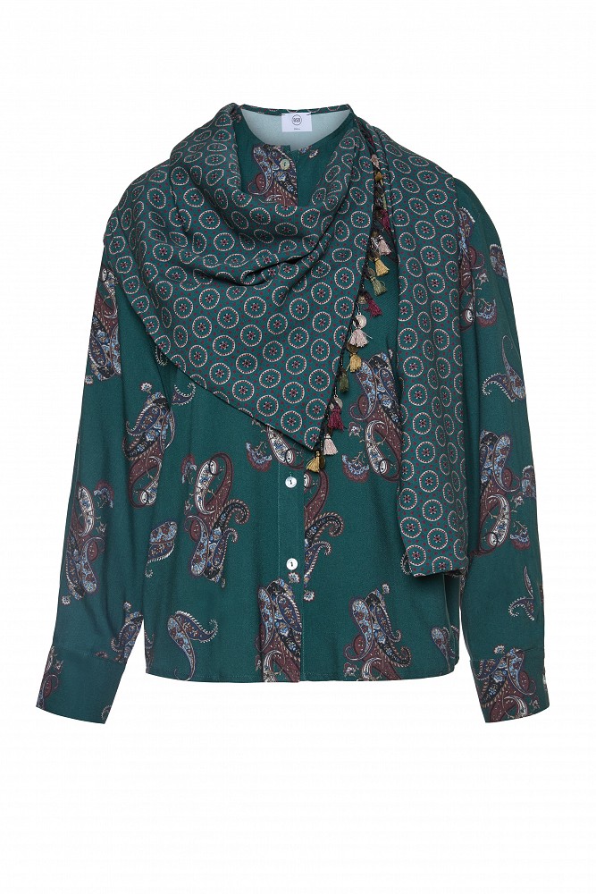 Printed shirt with scarf