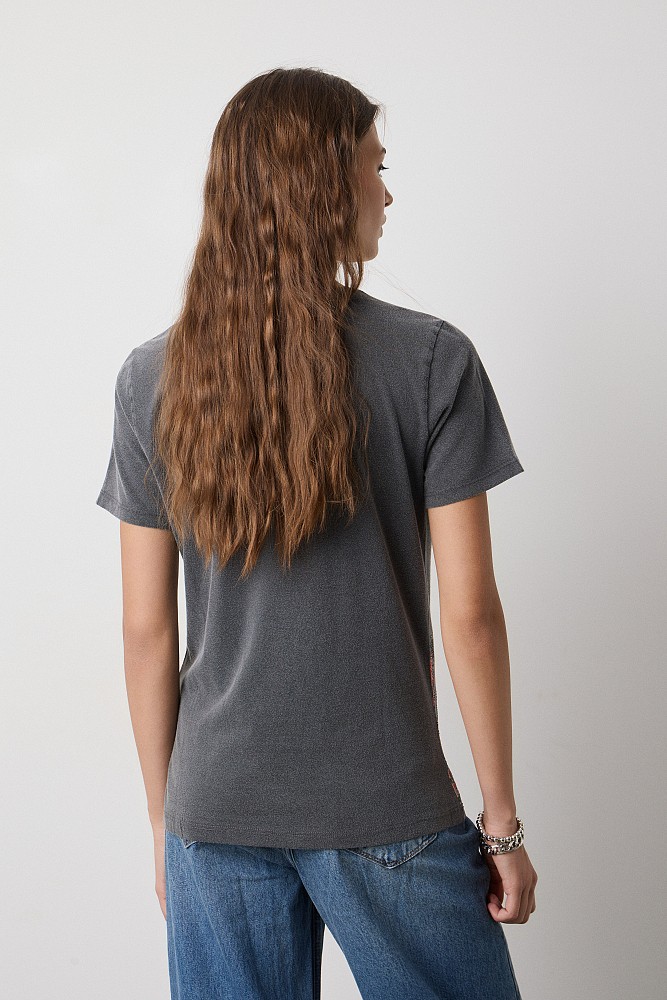 T-shirt με τύπωμα και στρας