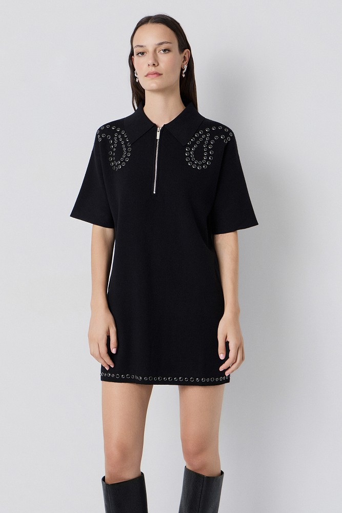 Rochie scurtă din tricot cu pietricele