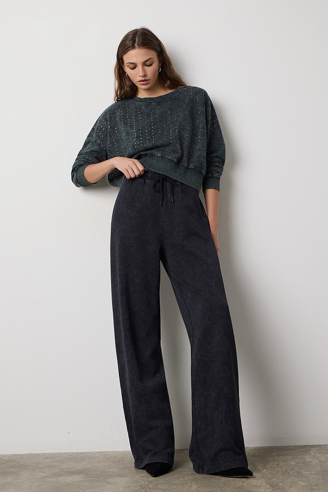 Sweatpants with rhinestone embellishments
