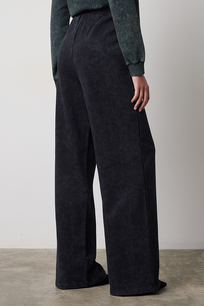 Sweatpants with rhinestone embellishments