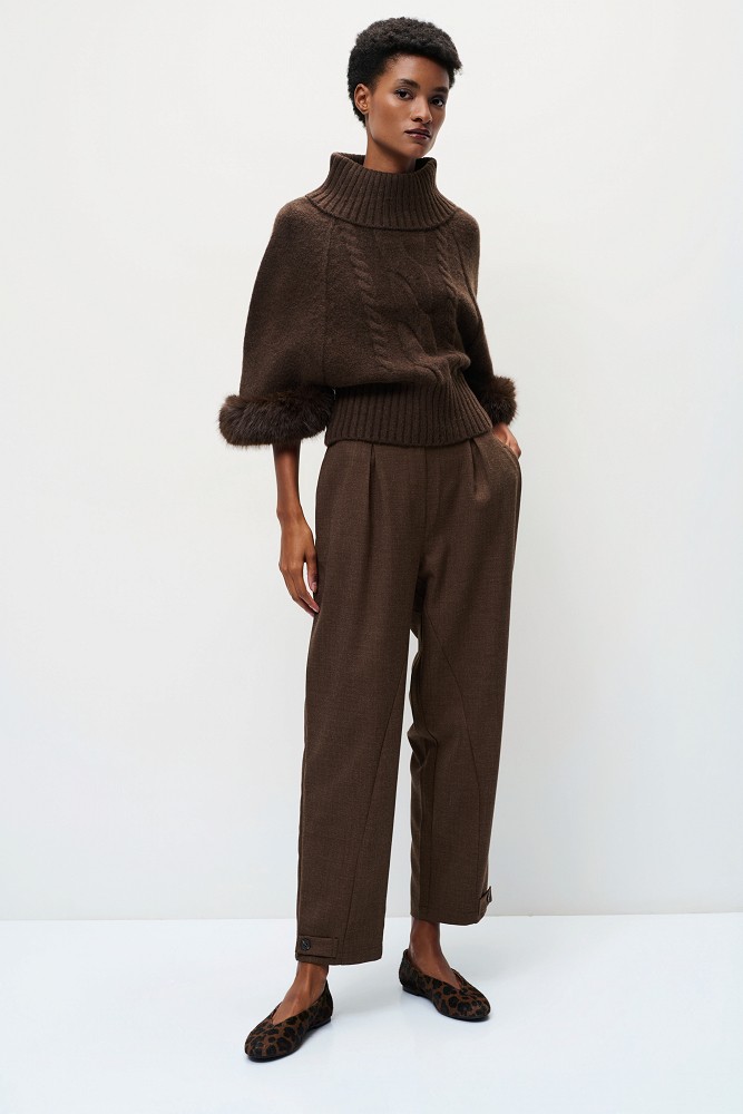 High-waisted pleated trousers
