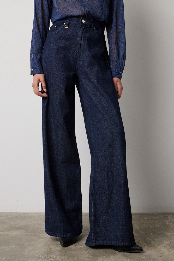 Pantalones de mezclilla de pierna ancha Lexa