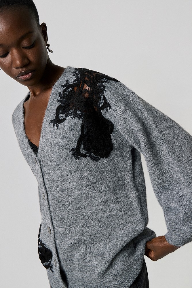 Cardigan din tricot cu dantelă