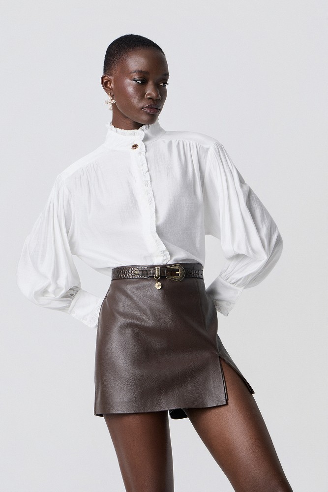 Camisa con detalles de encaje