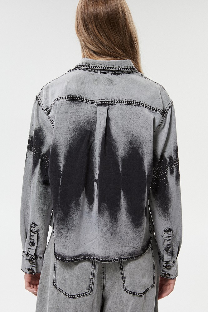 Cămașă denim cu model tie-dye și pietricele
