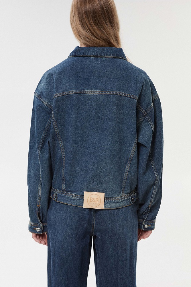 Denim τζάκετ με διακοσμητικές καρφίτσες