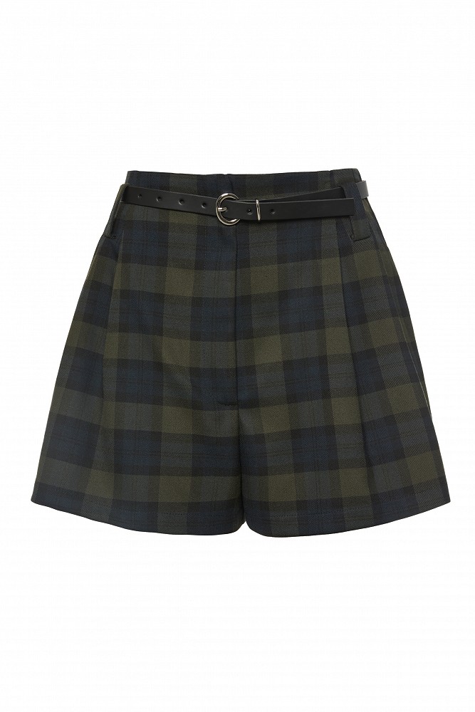 Checked shorts with pleats