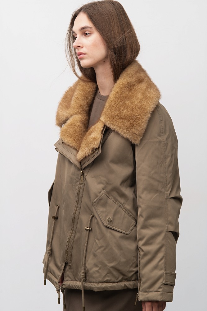 Parka jacket with faux fur collar