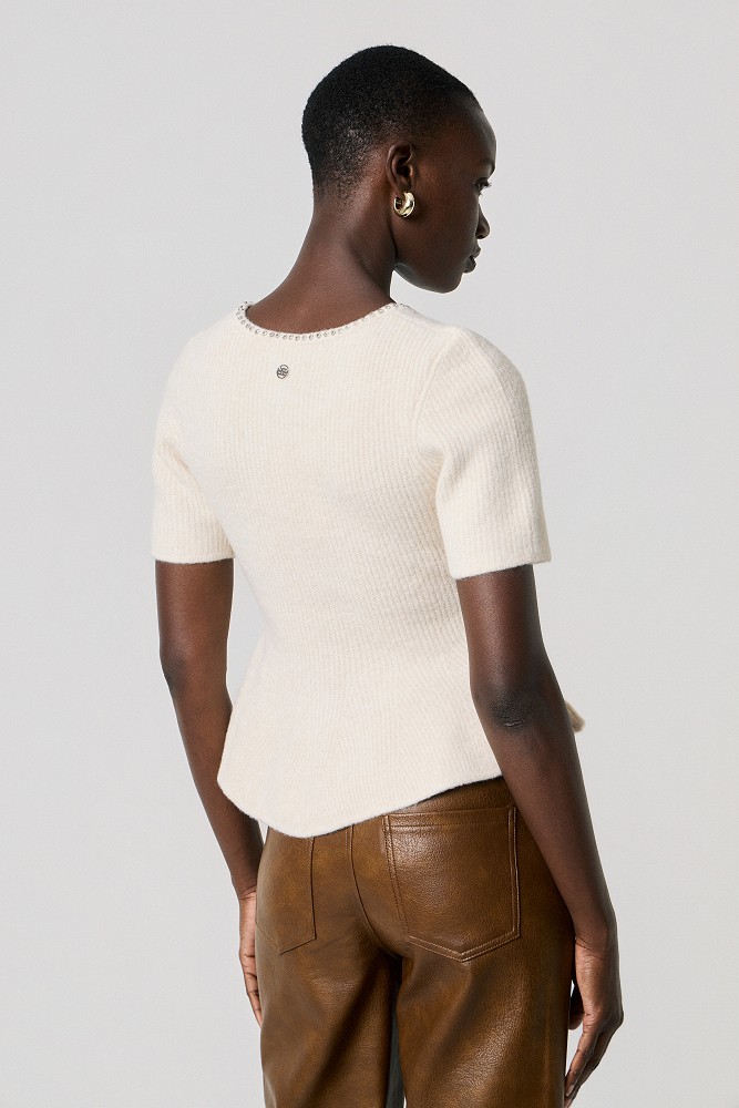 Pulover stil peplum cu decolteu cu pietricele