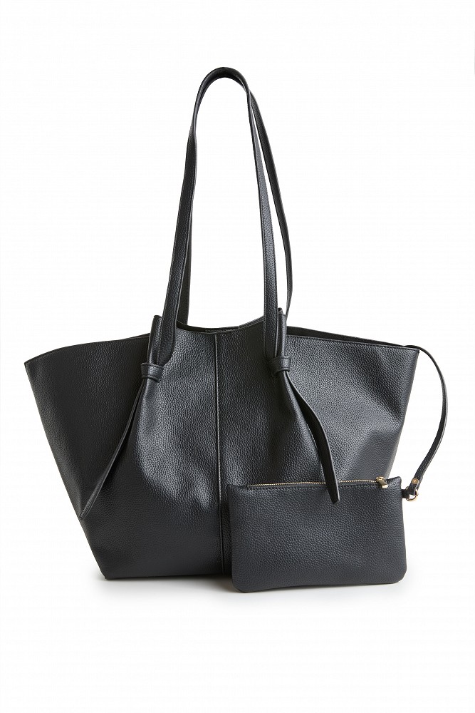 Shopper bag with pleats