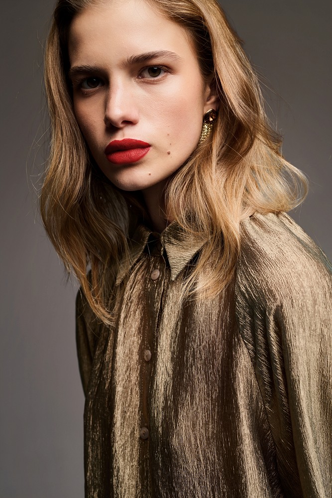 Shirt with wide sleeves - Gold label