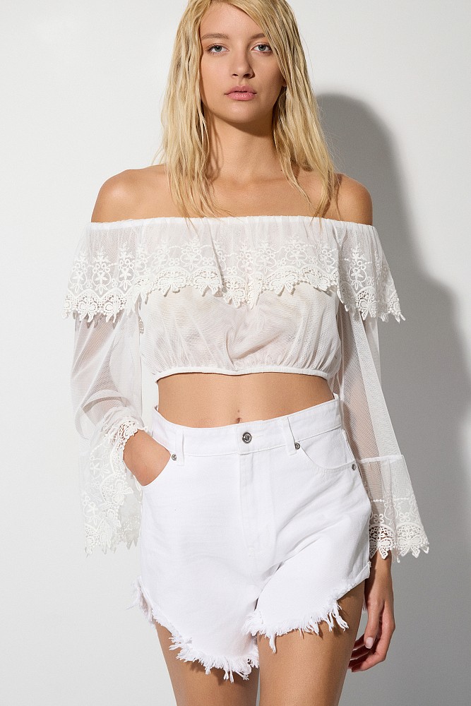 Off-shoulder lace blouse