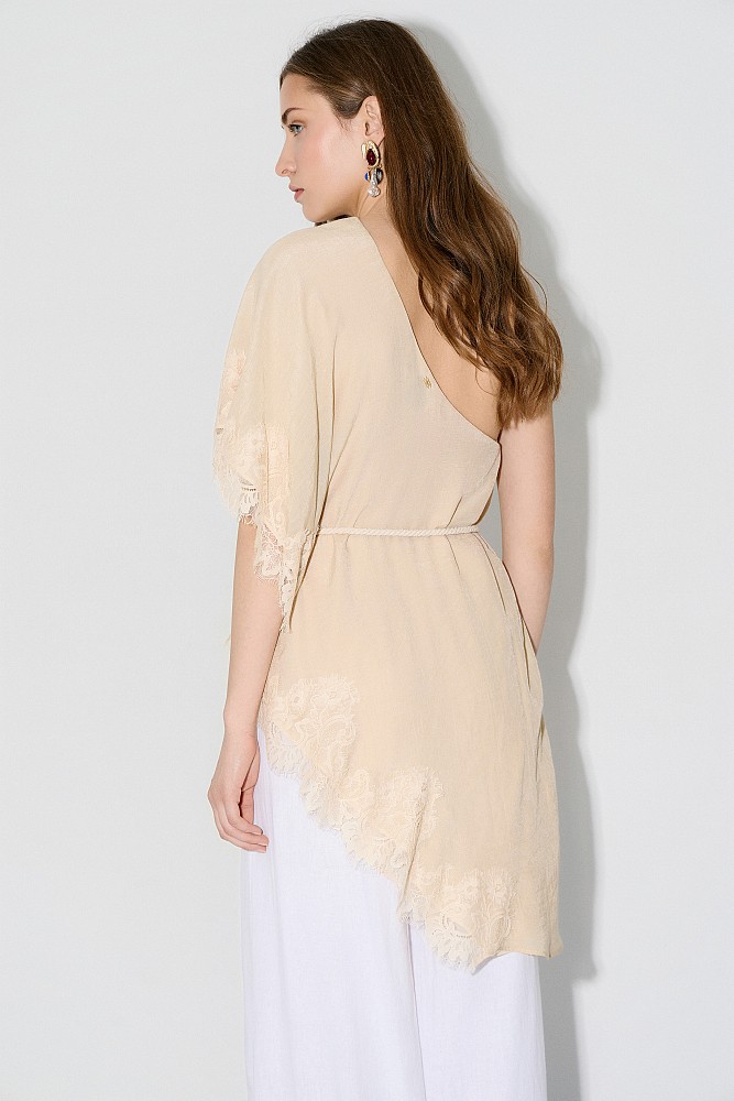 Asymmetrical one-shoulder top