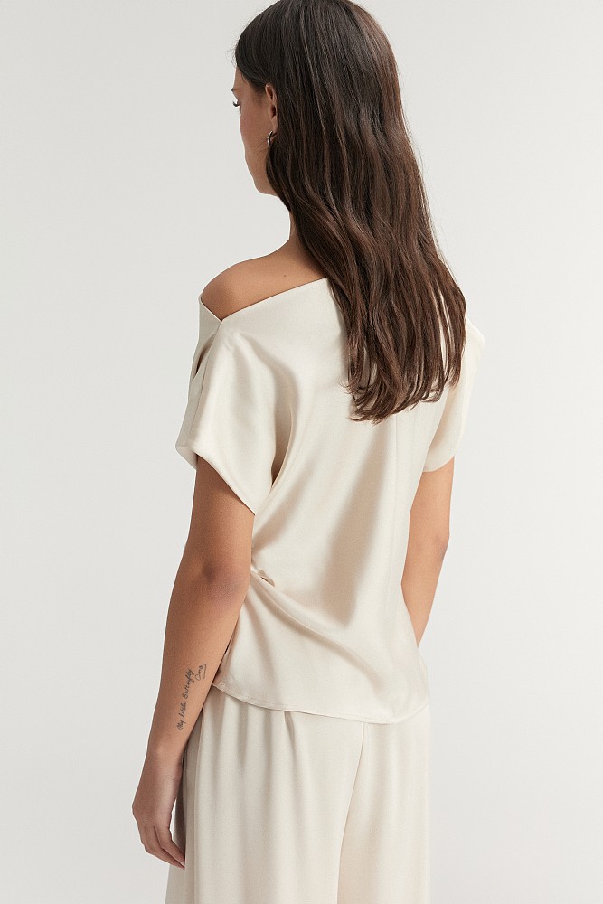 Blusa de satén con un solo hombro - Gold label