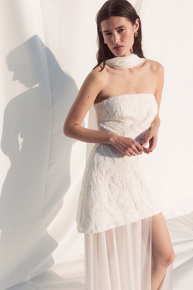Vestido largo sin tirantes con transparencias - Gold Label