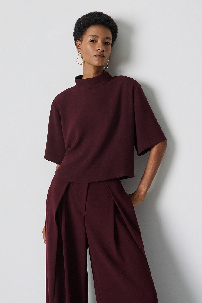 Cropped blouse with gathers at the back - Gold label