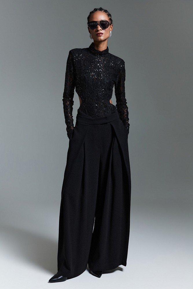 Lace bodysuit with cut-outs and an open back - Gold label