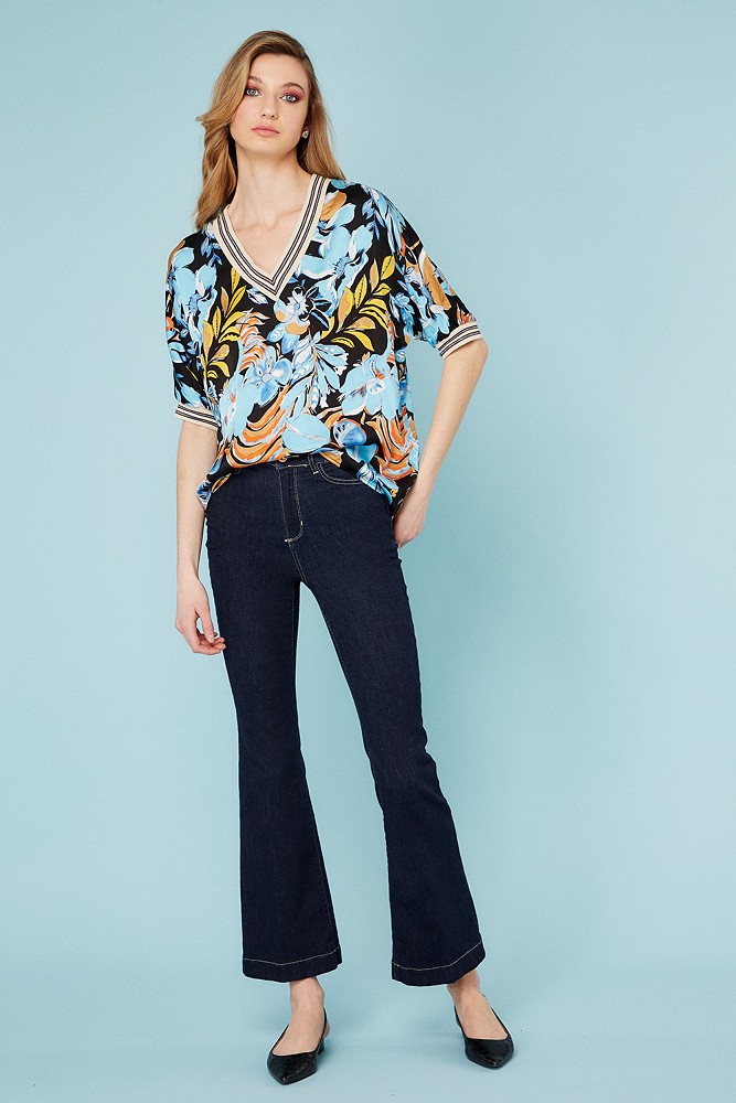 Floral blouse with satin touch
