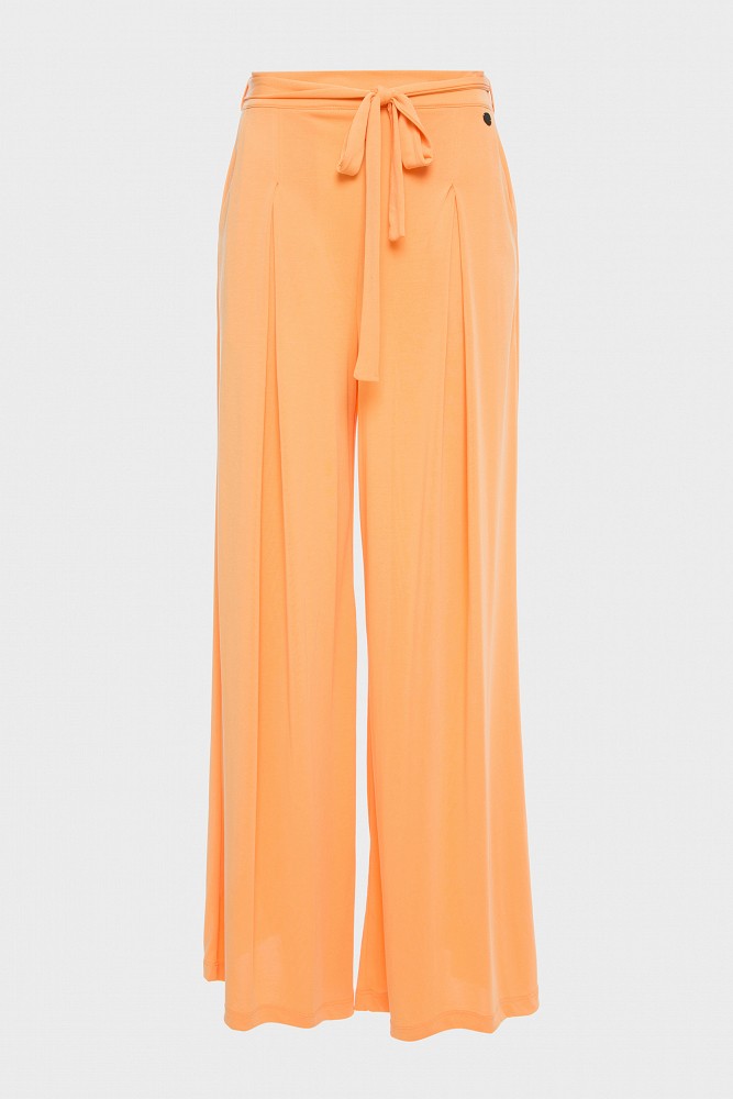 Wide leg trousers with pleats and belt