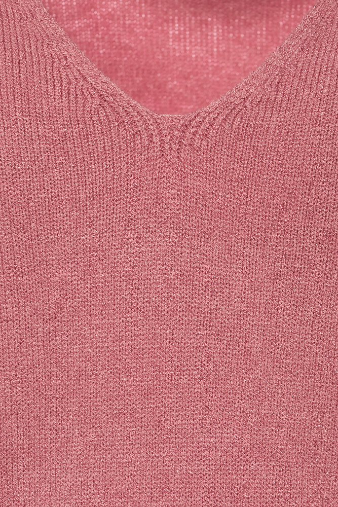 Knit blouse with V neckline