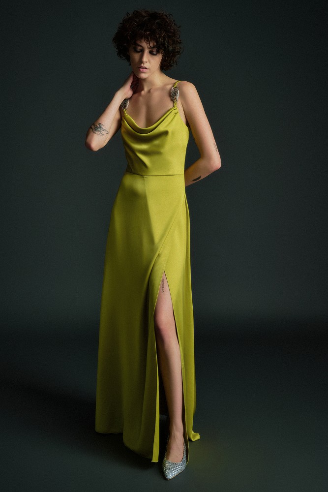Μάξι σατέν ντραπέ φόρεμα με σκίσιμο - Gold Label