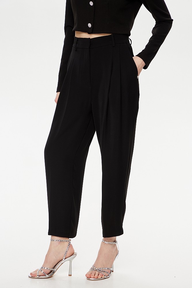 Highwaisted trousers