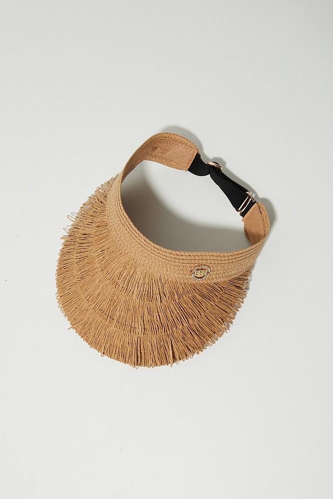 Straw hat with cut out