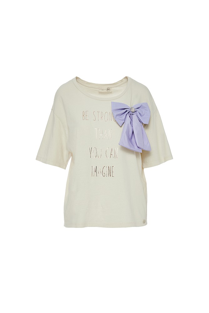 T-shirt with applique bow