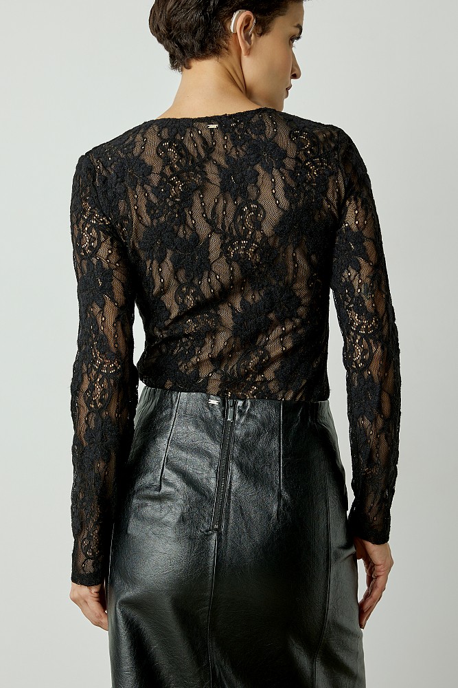 Lace top with cut works