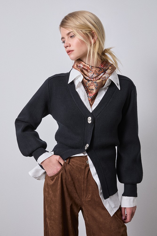 Rib cardigan with metallic buttons