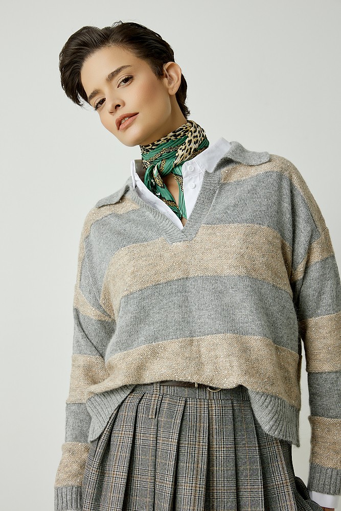 Striped sweater with collar