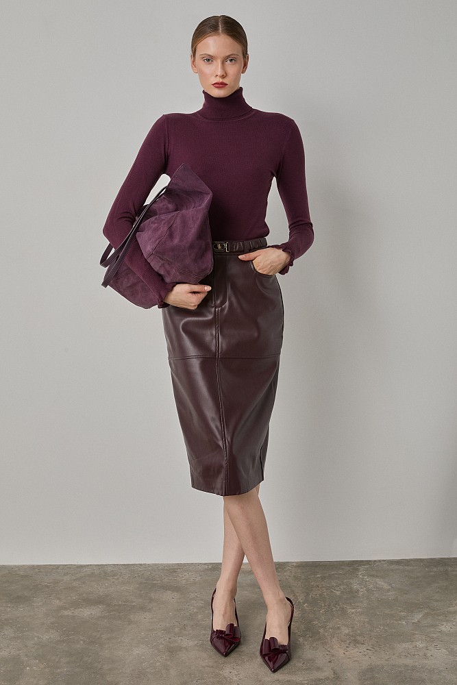 Turtleneck sweater with frills on the sleeves