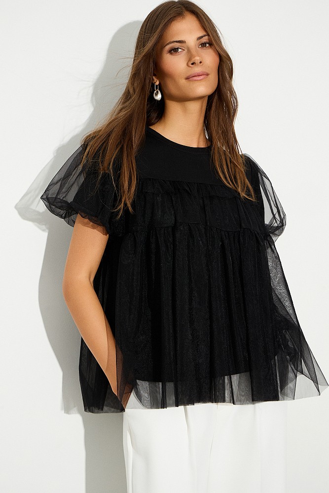 Short sleeves blouse with tulle