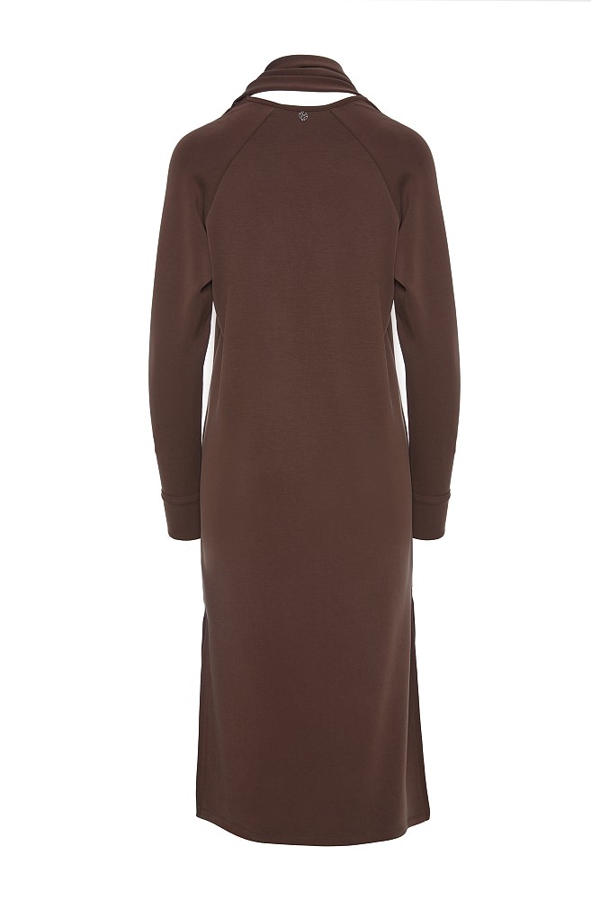Maxi dress with scarf