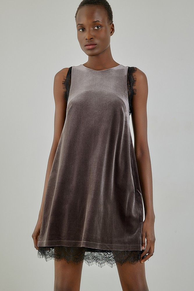 Vestido mini de terciopelo con encaje