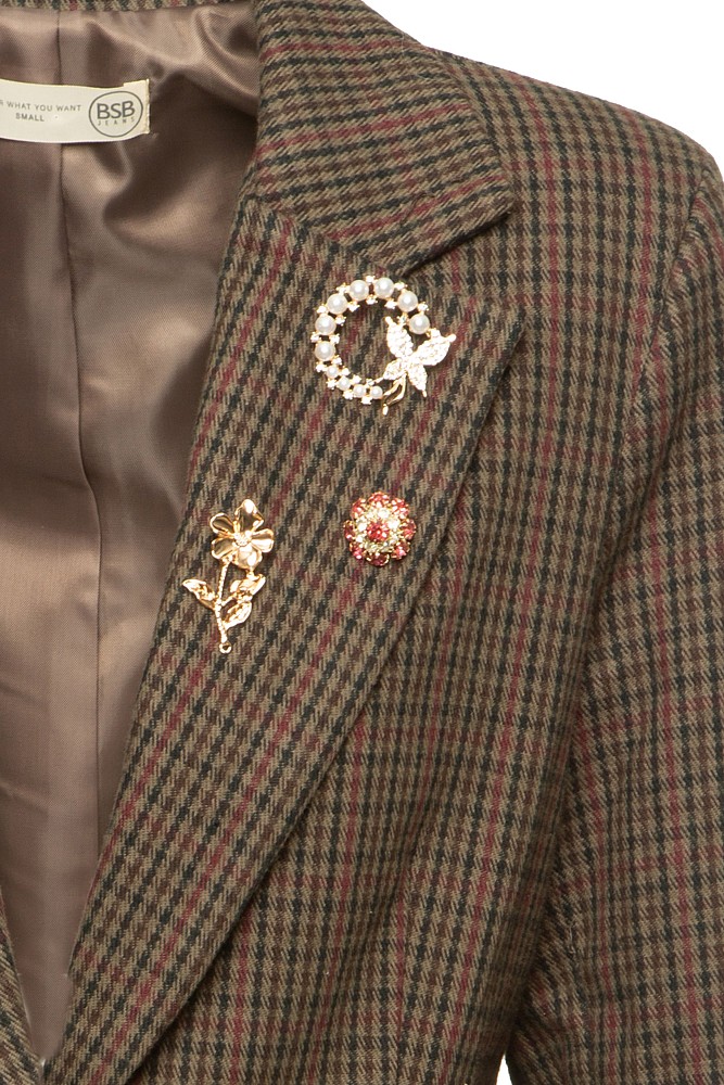 Americana a cuadros broches joya